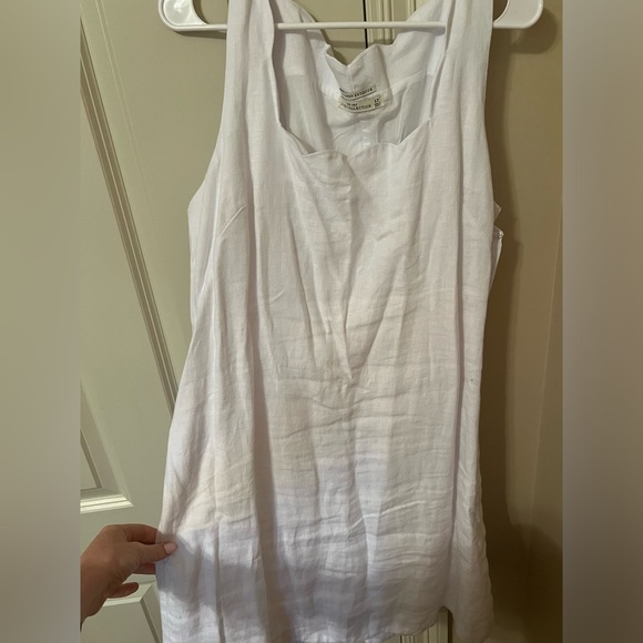 ABERCROMBIE premium linen scalloped mini dress (worn once) - Picture 5 of 6